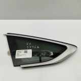 Kleines Seitenfenster hinten links