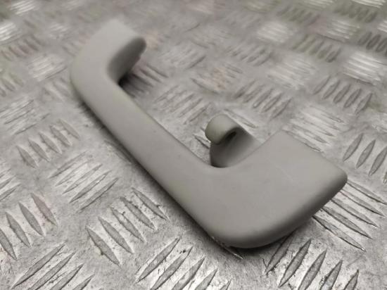 Dachgriff hinten rechts AUDI A8 D4 (4H_) 3.0 TDI quattro 4H0857607B 4H0857608A Bild Dachgriff hinten rechts AUDI A8 D4 (4H_) 3.0 TDI quattro 4H0857607B 4H0857608A