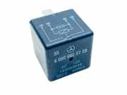 Relais MERCEDES-BENZ S (W222, V222, X222) S 350 BlueTEC / d (222.132, 222.032, 222.123) A0009822723