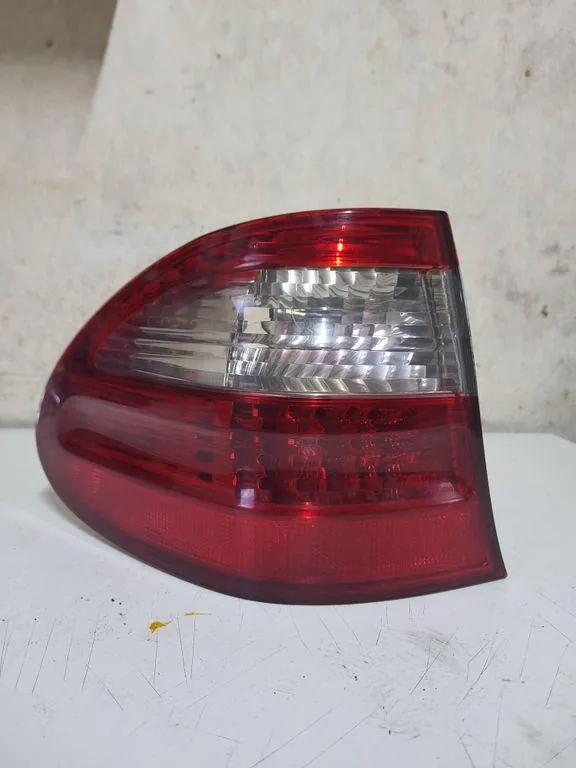 Rücklicht hinten links MERCEDES-BENZ E (W211) E 270 CDI (211.016) 379005