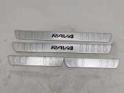 Schwellerzierleiste vorne rechts TOYOTA RAV 4 IV (_A4_) 2.2 D 4WD (ALA49)