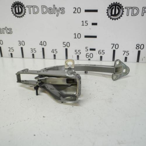 Heckklappescharnier links SKODA SUPERB II (3T4) 2.0 TDI 3T0827151 Bild Heckklappescharnier links SKODA SUPERB II (3T4) 2.0 TDI 3T0827151