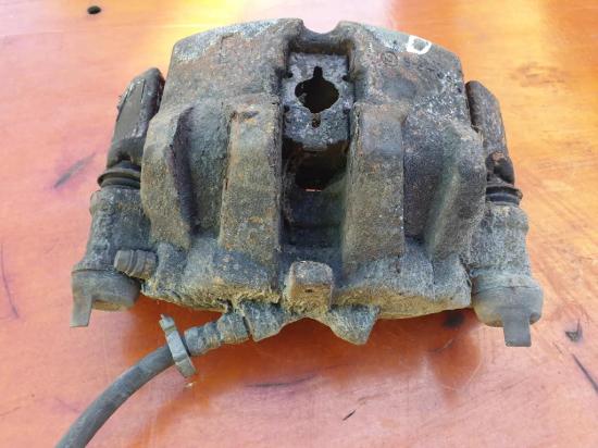 Bremssattel vorne rechts IVECO DAILY III Furgon/Estate 35 C 12 V, 35 S 12 V (AGKA43A2, AGKB43A2, AGKB46A2,... 42548180 Bild Bremssattel vorne rechts IVECO DAILY III Furgon/Estate 35 C 12 V, 35 S 12 V (AGKA43A2, AGKB43A2, AGKB46A2,... 42548180