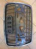 Vorderer oberer Gitter AUDI A6 Avant (4F5, C6) 2.4 4F0853651