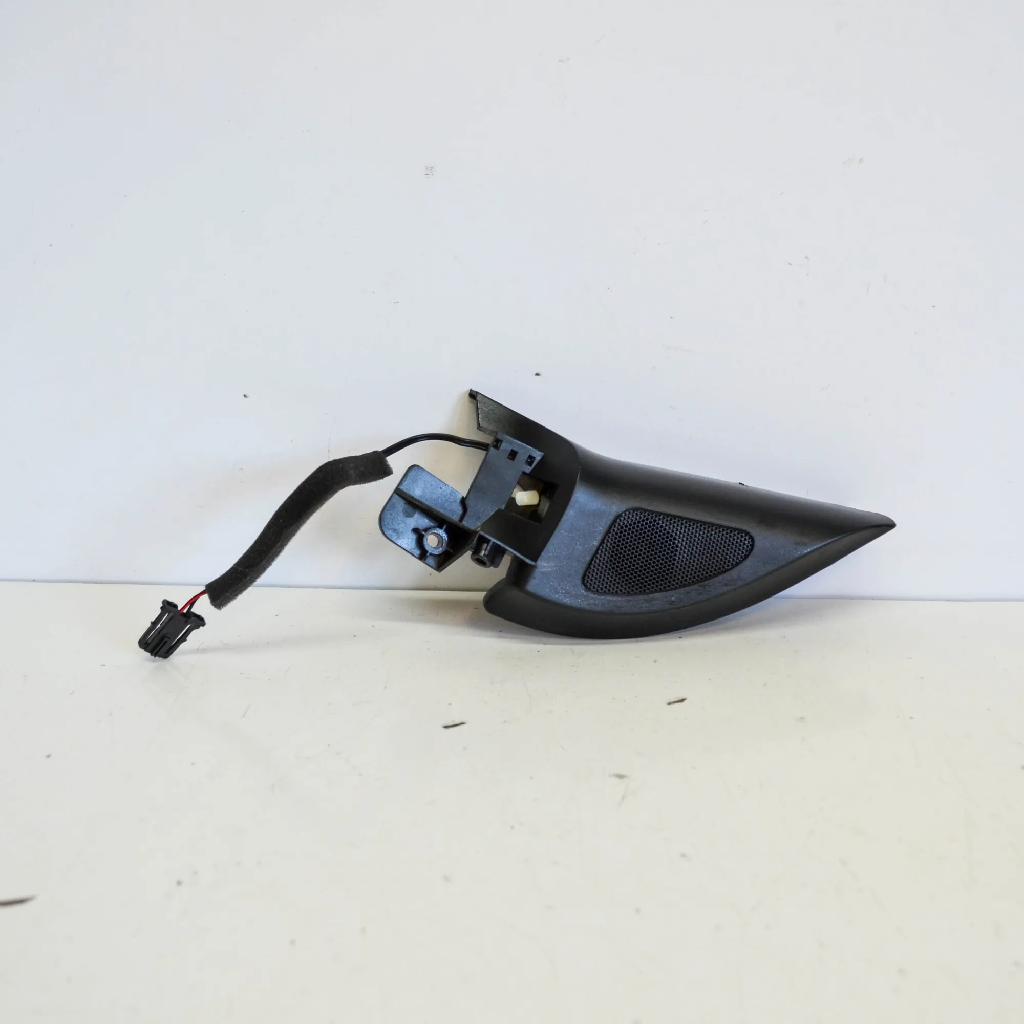 Andere Teile des Innenraums VW GOLF V (1K1) 1.9 TDI 1K0035411C 1K0837993B Bild Andere Teile des Innenraums VW GOLF V (1K1) 1.9 TDI 1K0035411C 1K0837993B