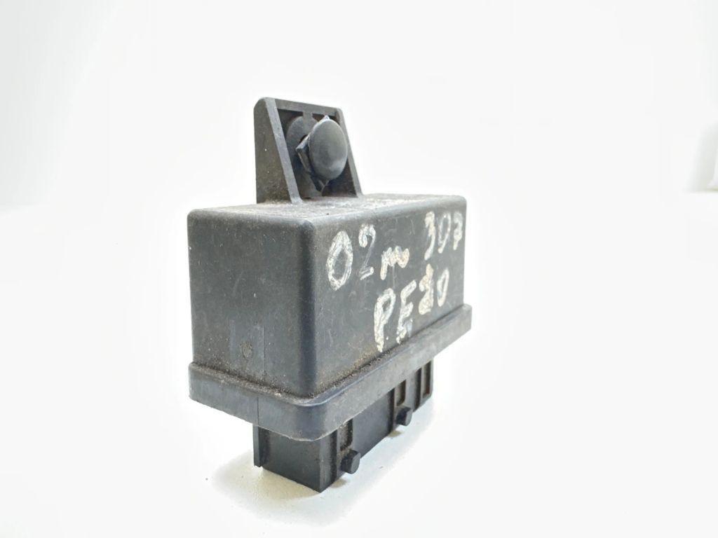 Steuergerät Peugeot 308 I () 240107