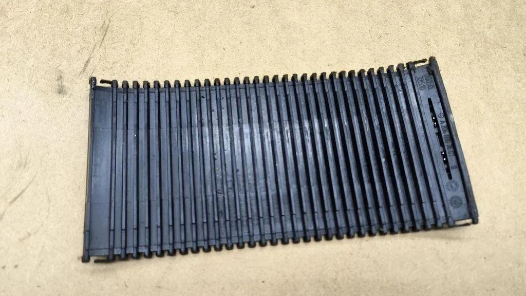 Andere Teile des Innenraums MERCEDES-BENZ E (W212) E 250 CDI / BlueTEC (212.003, 212.004) A2046807607