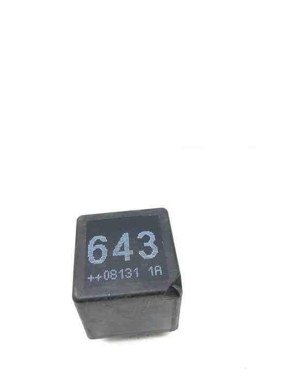 Relais Audi A6 Avant (4F, C6) 6238640