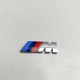 Abzeichen auf der linken Seite des Flügels BMW 8 Gran Coupe (G16, F93) 840i 8058882