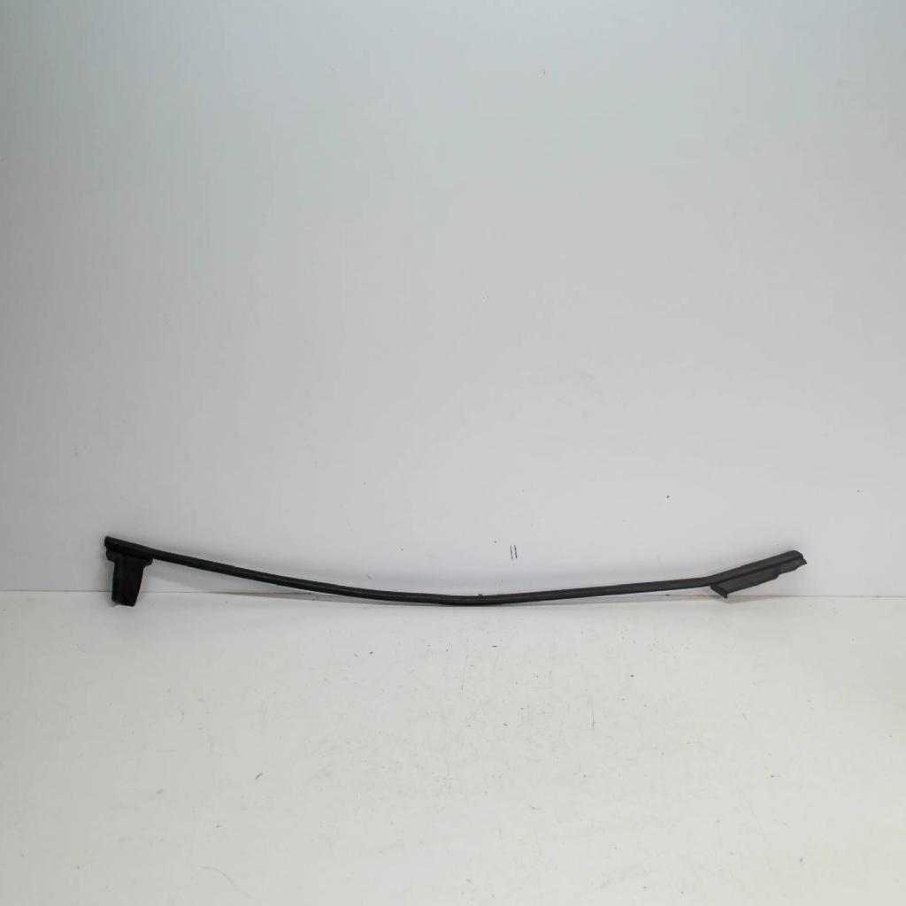 Fensterleiste Tür vorne rechts SEAT IBIZA IV (6J5, 6P1) 1.2 TSI 6J4837478 Bild Fensterleiste Tür vorne rechts SEAT IBIZA IV (6J5, 6P1) 1.2 TSI 6J4837478