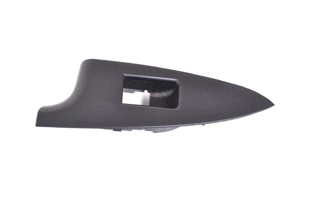 Türpolsterverkleidung hinten links ALFA ROMEO GIULIETTA (940_) 1.6 JTDM (940FXD1A) 156094789 Bild Türpolsterverkleidung hinten links ALFA ROMEO GIULIETTA (940_) 1.6 JTDM (940FXD1A) 156094789