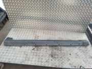 Schweller aus Kunststoff links