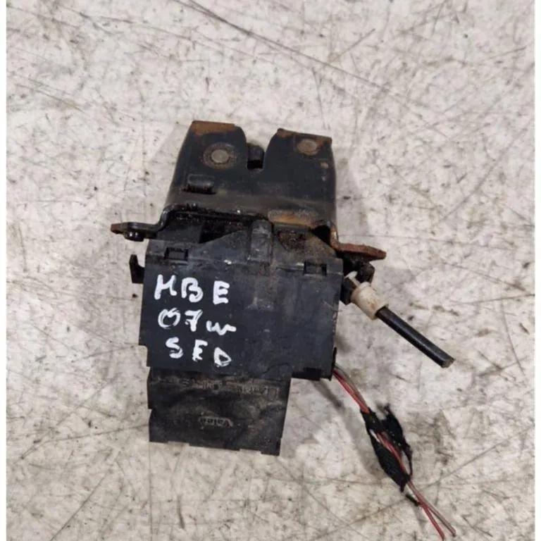 Heckklappenschloss MERCEDES-BENZ C (W203) C 220 CDI (203.006) A1717500085 A1717500185