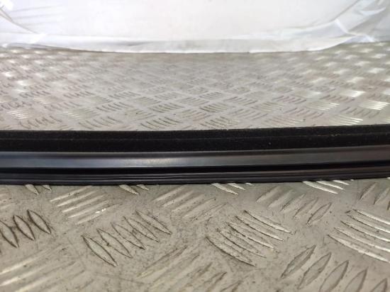 Fensterleiste Tür vorne links BENTLEY CONTINENTAL FLYING SPUR (3W_) 6.0 3W5837471B Bild Fensterleiste Tür vorne links BENTLEY CONTINENTAL FLYING SPUR (3W_) 6.0 3W5837471B
