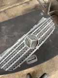 Vorderer oberer Gitter MERCEDES-BENZ VITO / MIXTO Furgon (W639) 113 CDI A6398800185