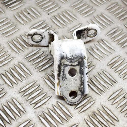 Türscharnier hinten rechts KIA SPORTAGE (QL) 1.7 CRDi 79320-2E000 A046057 Bild Türscharnier hinten rechts KIA SPORTAGE (QL) 1.7 CRDi 79320-2E000 A046057