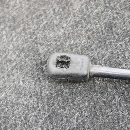 Motorhaubenstrebe vorne rechts BMW 1 (F20) M 135 i 7239233 Bild Motorhaubenstrebe vorne rechts BMW 1 (F20) M 135 i 7239233