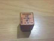 Relais OPEL TIGRA (75_) 1.6 16V 90457986