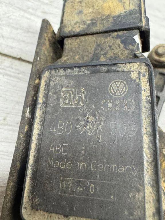 Niveausensor vorne links AUDI A4 (8D2, B5) 2.8 4B0907503