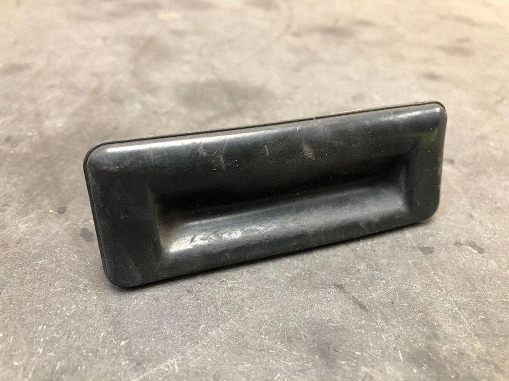Griff zum Öffnen des Kofferraums SKODA ROOMSTER (5J) 1.4 TDI 5E0827566