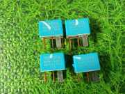 Relais TOYOTA PRIUS Hatchback (_W2_) 1.5 (NHW2_) 9098702027