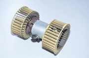 Heizgebläsemotor BMW 5 (E39) 520 i 8372493