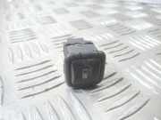 Schalter zum Öffnen des Kraftstofftanks