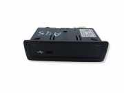 USB MERCEDES-BENZ A (W177) AMG A 35 4-matic (177.051) 0379156