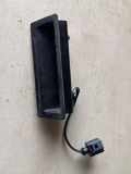 Griff zum Öffnen des Kofferraums VW TOUAREG (7LA, 7L6, 7L7) 2.5 R5 TDI 1J0827566