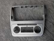Musik-Player Verkleidung SKODA YETI (5L) 1.6 TDI 5L0858069H
