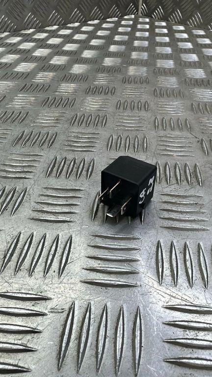 Relais VW Passat B8 (3G) 4H0951253A