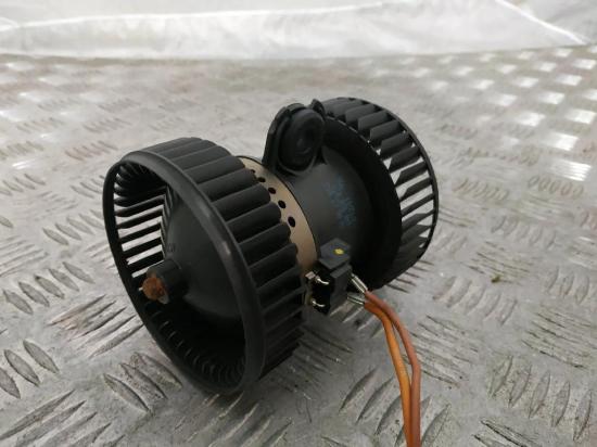 Heizgebläsemotor AUDI A8 D4 (4H_) 3.0 TDI quattro 4H0820021 Bild Heizgebläsemotor AUDI A8 D4 (4H_) 3.0 TDI quattro 4H0820021