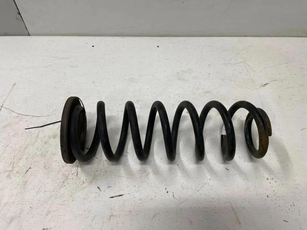 Schraubenfeder hinten links AUDI A3 Cabrio (8V7, 8VE) 1.8 TFSI 5Q0511115