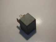 Relais FORD MONDEO II Sedan (BFP) 1.8 TD 22204007