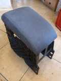 Armlehne VW TOURAN (1T1, 1T2) 1.6 1T0857669