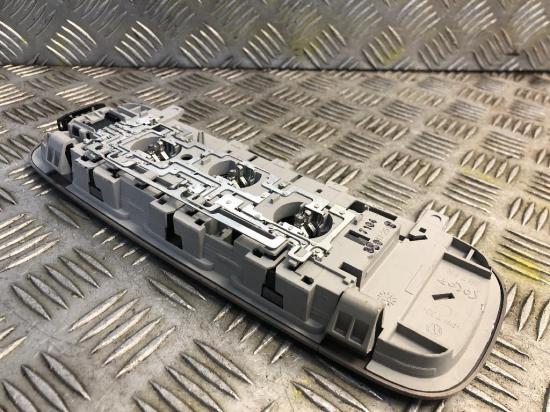 Innenleuchte VW Passat B6 (3C2) Bild Innenleuchte VW Passat B6 (3C2)