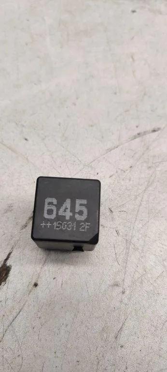 Relais VW PASSAT B7 ALLTRACK (365) 2.0 TDI 4H0951253A