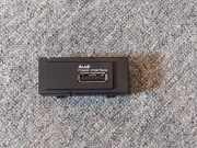 USB AUDI A3 Limousine (8VS, 8VM) 1.6 TDI 8V0035736