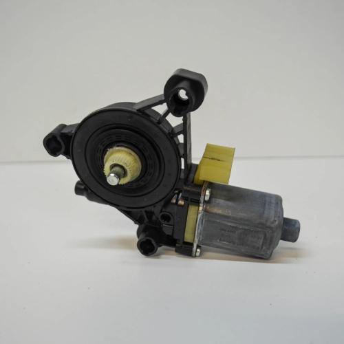 Fensterhebermotor vorne rechts AUDI A3 Limousine (8VS, 8VM) 2.0 TFSI quattro 5Q0959802B Bild Fensterhebermotor vorne rechts AUDI A3 Limousine (8VS, 8VM) 2.0 TFSI quattro 5Q0959802B