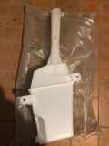 Fensterwaschtank HYUNDAI SANTA FÉ III (DM) 2.2 CRDi 4WD 986102W000