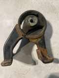 Motorhalter rechts TOYOTA AVENSIS Sedan (_T25_) 2.0 (AZT250_) 123710R010
