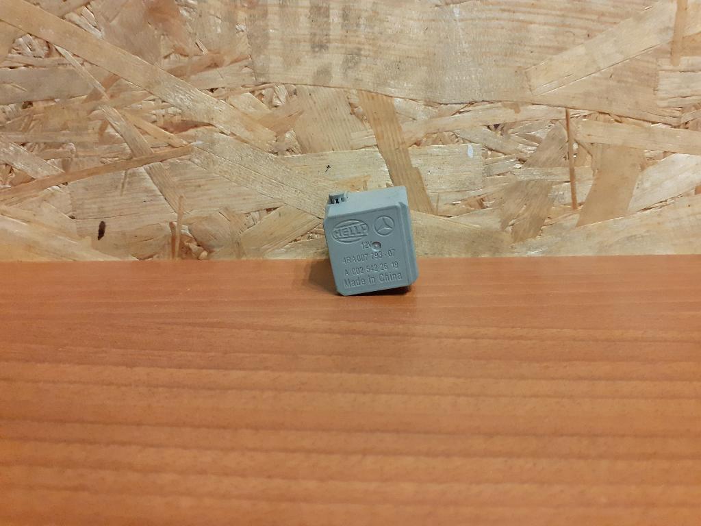 Relais Mercedes-Benz Viano (W639) A0025422619