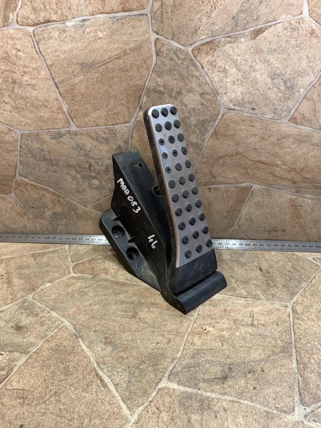 Gaspedal MERCEDES-BENZ C (W204) C 220 CDI (204.002) a2043000204