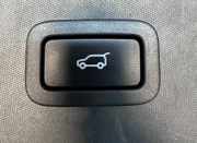 Heckklappenöffnungstaste LAND ROVER DISCOVERY V (L462) 3.0 D 4x4 CPLA10E998AA CPLA-10E998-AA