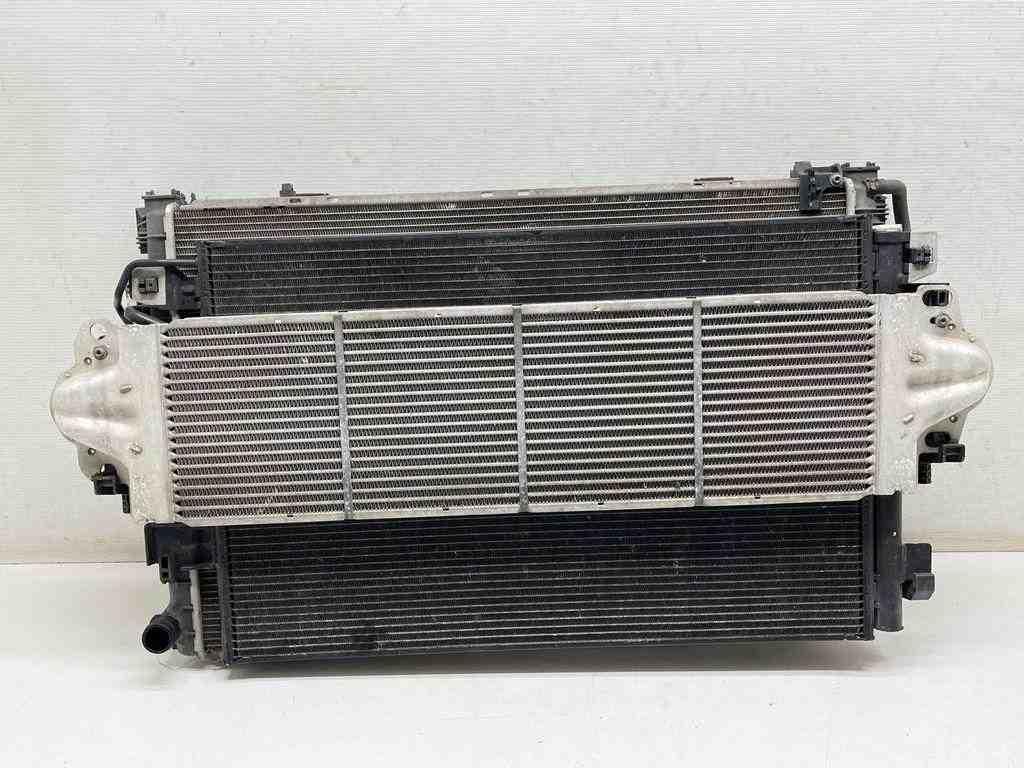 Kühler VW Transporter T5 Kasten () 7H0145804B