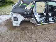 Hintere rechte Seitenverkleidung