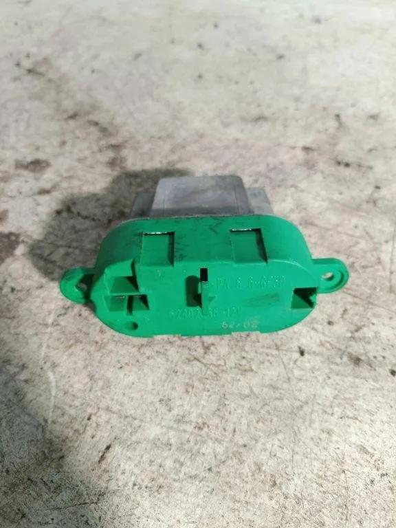 Blower Fan Relay RENAULT ESPACE IV (JK0/1_) 1.9 dCi (JK0U, JK0G) 52492365