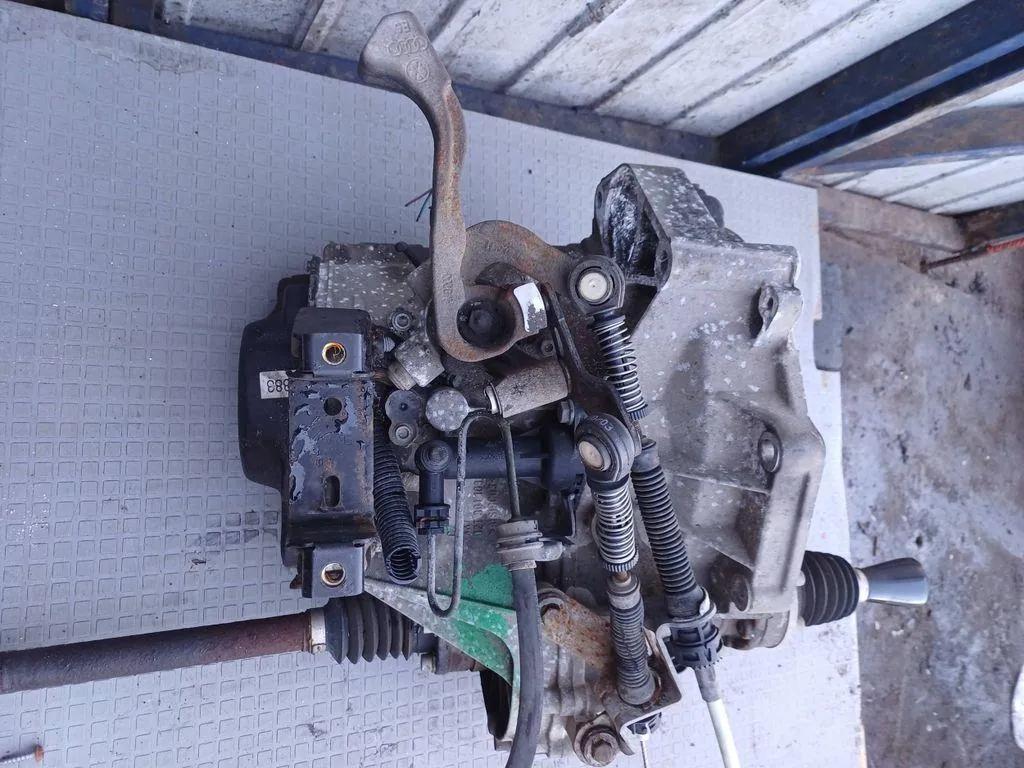 Getriebe VW GOL IV 1.0 02T301103
