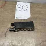Luftverteiler/Ventilblock (pneumatisches Fahrgestell) MERCEDES-BENZ S (W220) S 320 (220.065, 220.165) 2203200258