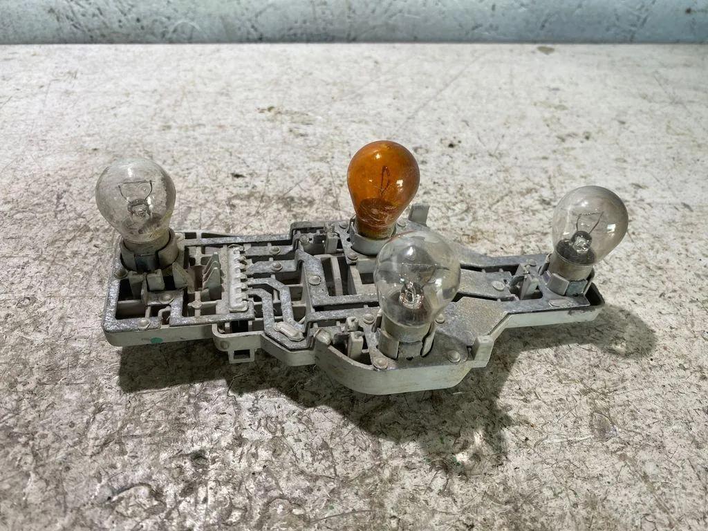 Rücklichtkontakte SKODA OCTAVIA II Combi (1Z5) 1.9 TDI 1Z9945257